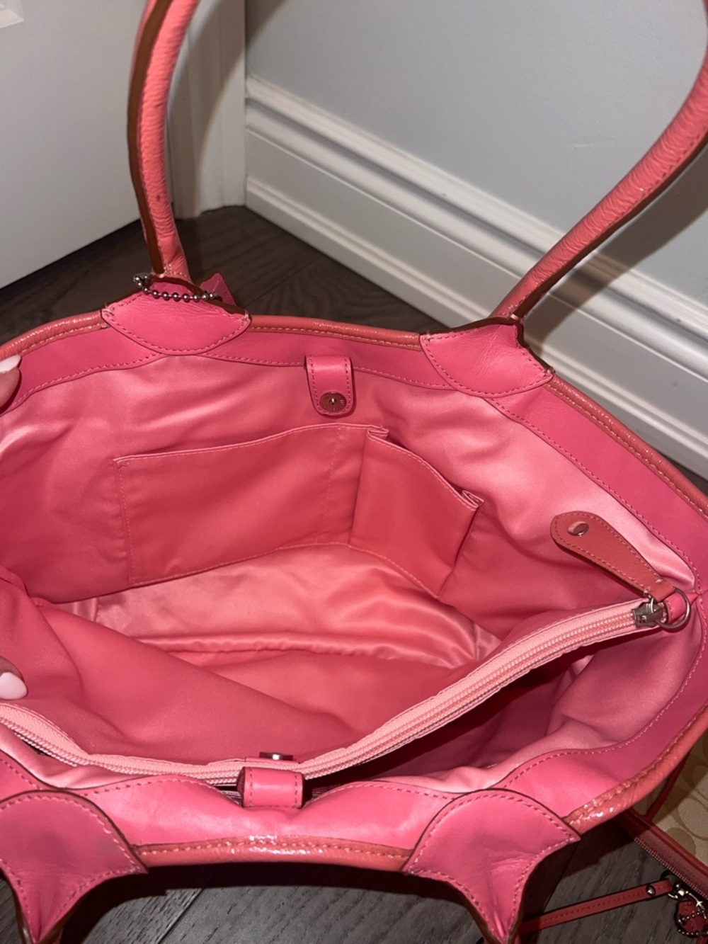 🌺 Coach Bleecker Signature Floral Appliqué Tote - Picture 12 of 16